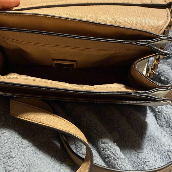 Guess purse, Tan and white. - Picture 2 of 3
